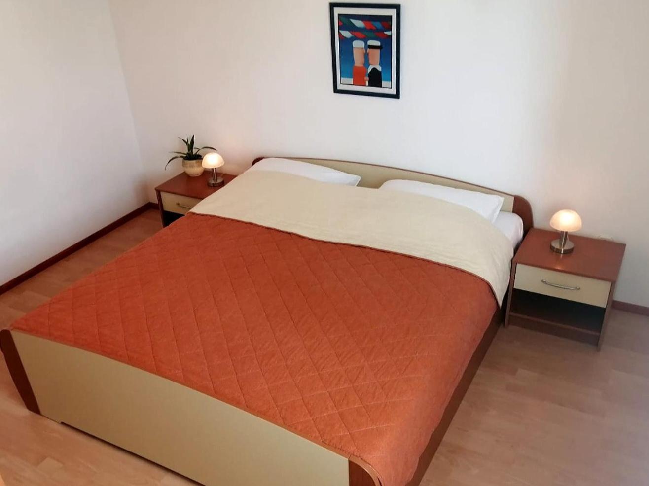 Apartments Borovina Бол Экстерьер фото