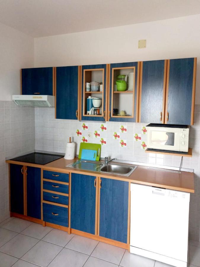 Apartments Borovina Бол Экстерьер фото